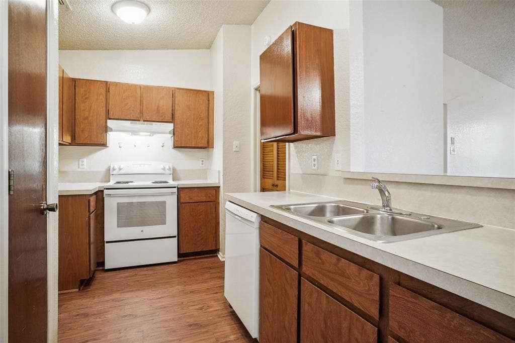 7470 Tiffany Meadows Lane, Fort Worth, TX 76140 7470 Tiffany Meadows Lane, Fort Worth, TX 76140