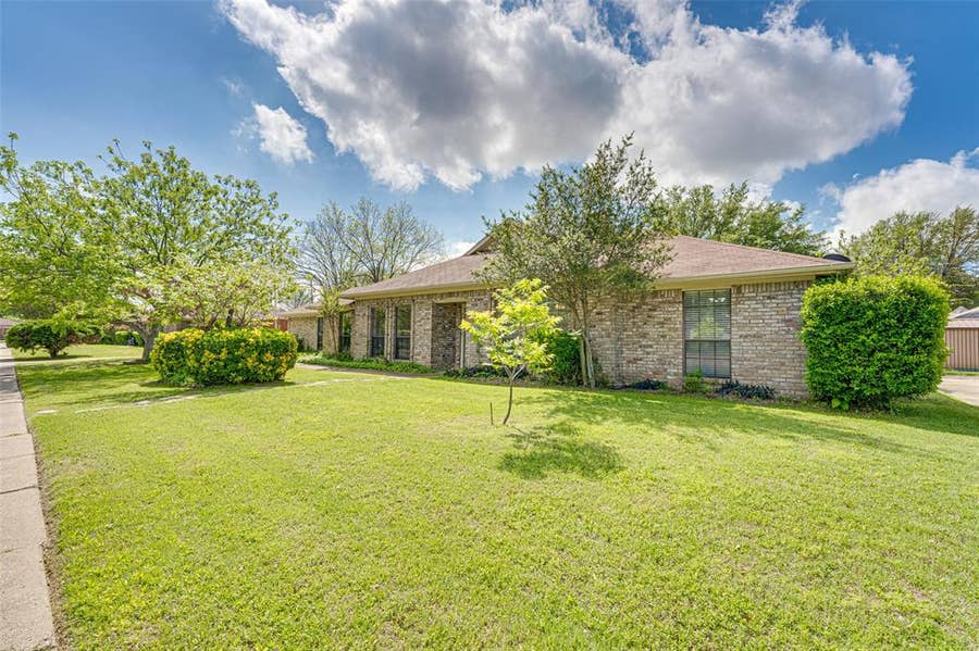 Property photo for 3410 Conlin Drive, Rowlett, TX