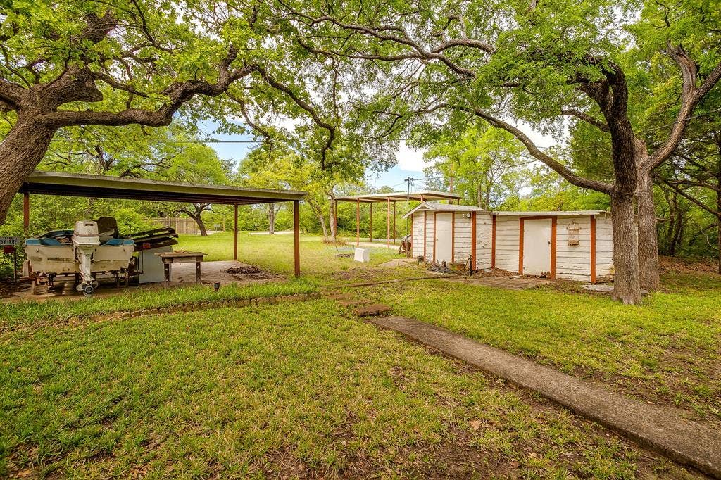 8316 Heron Drive, Fort Worth, TX 76108 8316 Heron Drive, Fort Worth, TX 76108