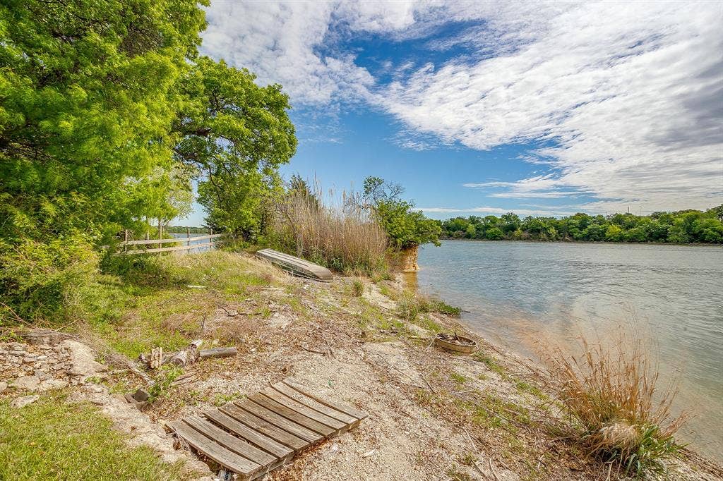 8316 Heron Drive, Fort Worth, TX 76108 8316 Heron Drive, Fort Worth, TX 76108
