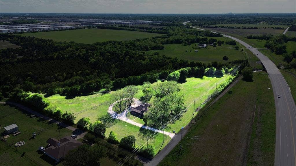 1542 W Reindeer Road, Lancaster, TX 75146