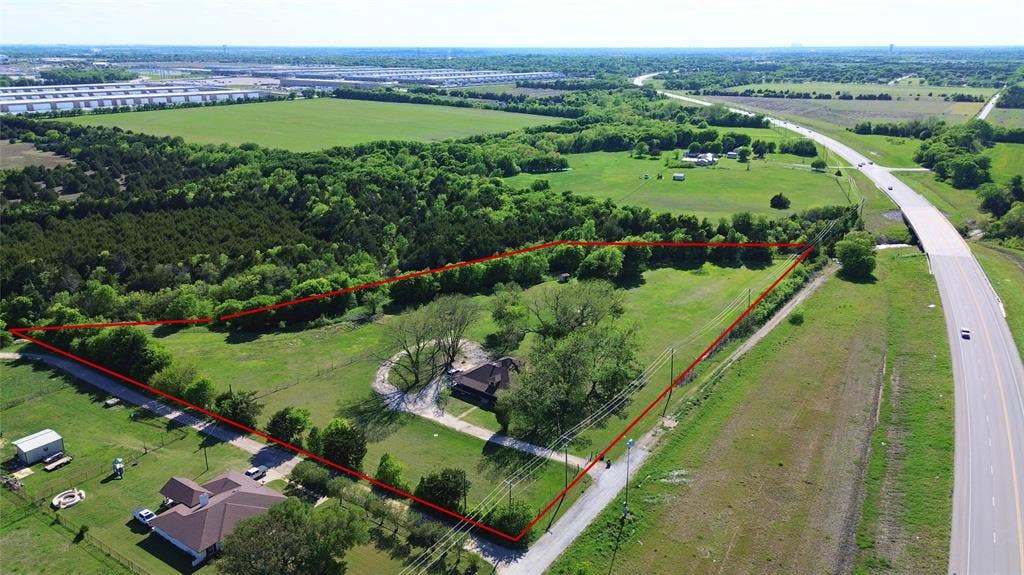 1542 W Reindeer Road, Lancaster, TX 75146