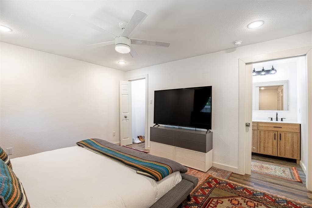 1239 Whitaker Avenue, Dallas, TX 75216