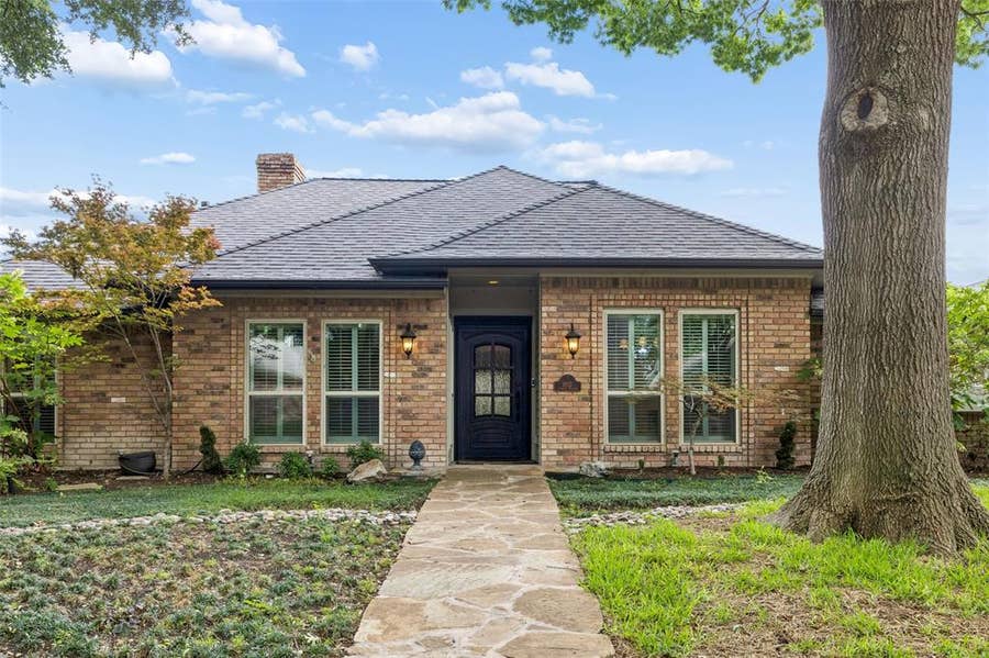 Property photo for 6812 Summer Meadow Lane, Dallas, TX