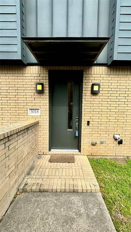 Property photo for 3018 Zenia Drive, Dallas, TX