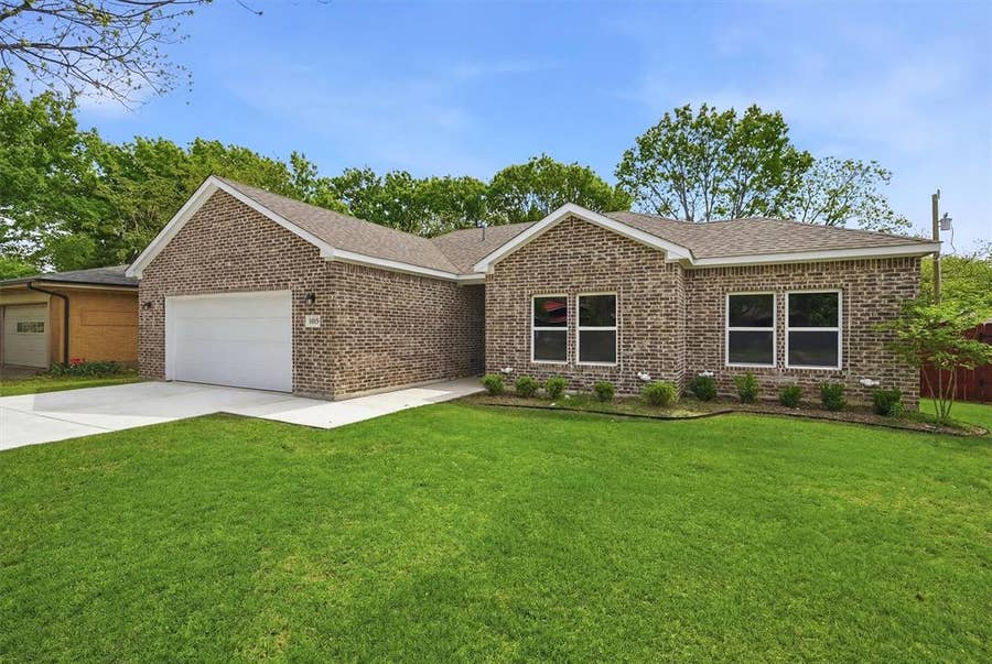 Property photo for 1015 Holiday, Sherman, TX
