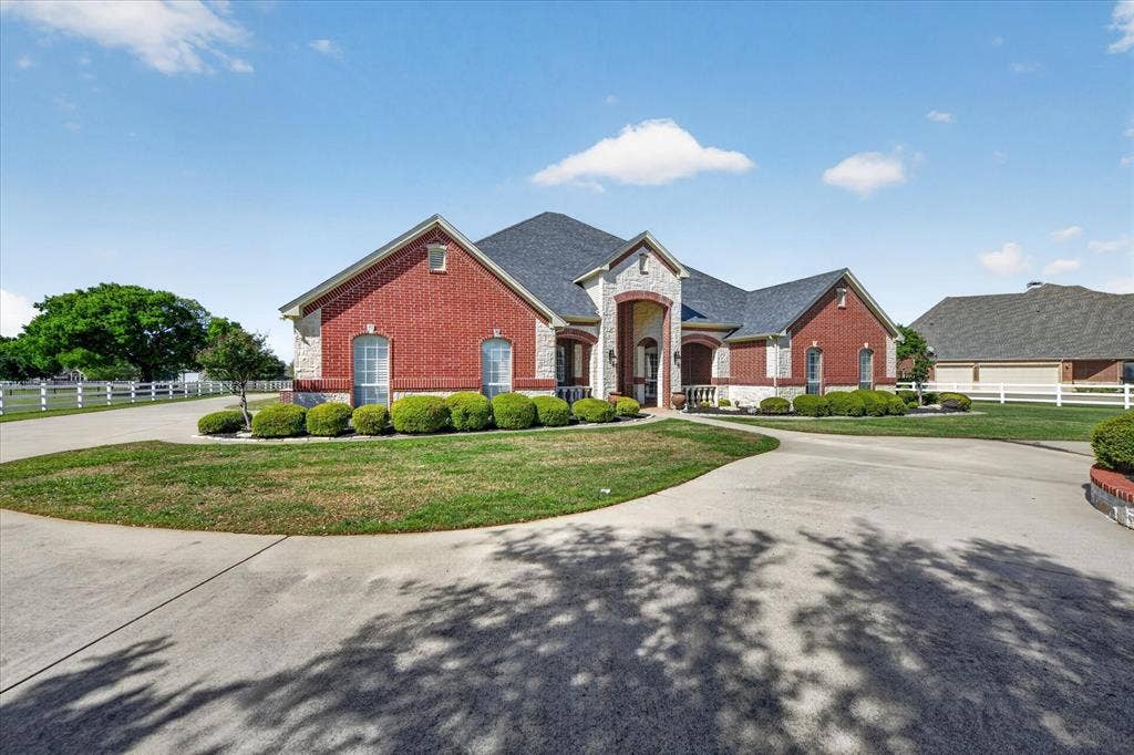 1812 Willow Springs Court, Haslet, TX 76052