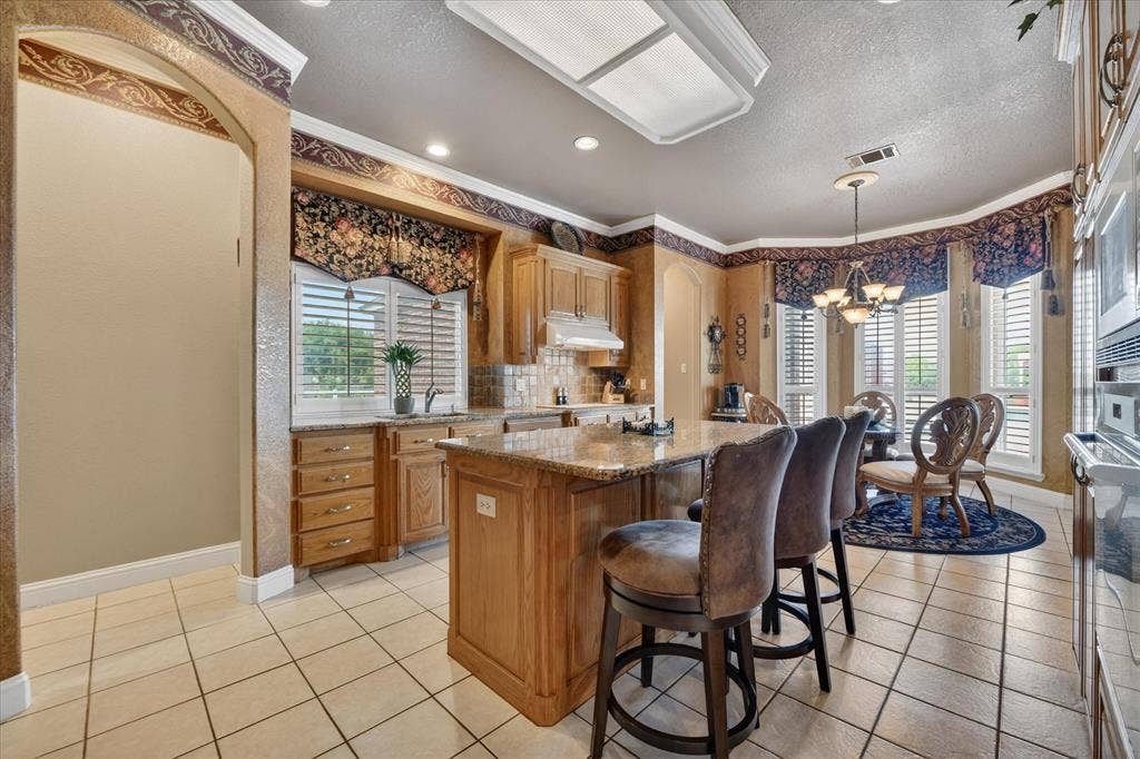 1812 Willow Springs Court, Haslet, TX 76052