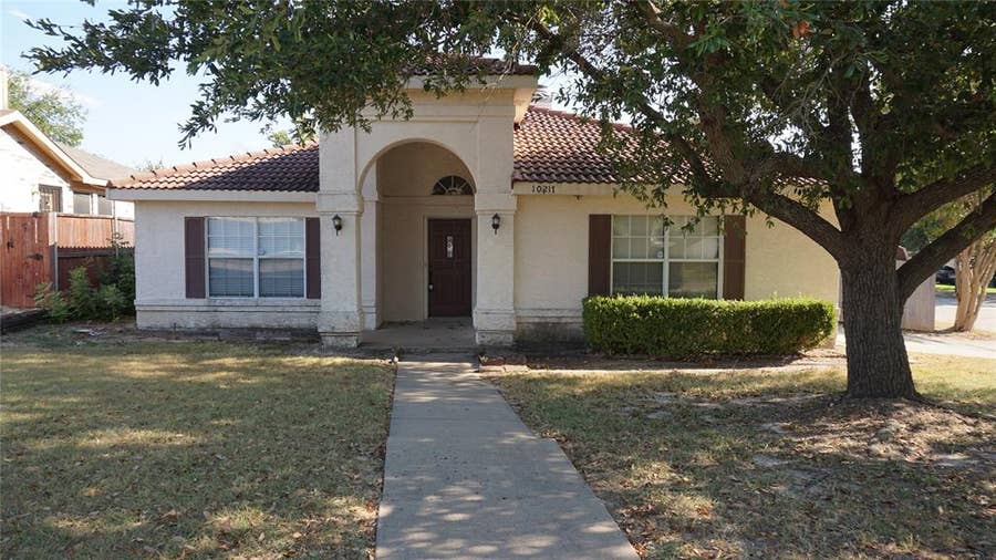 Property photo for 10217 Cool Spring Drive, Fort Worth, TX