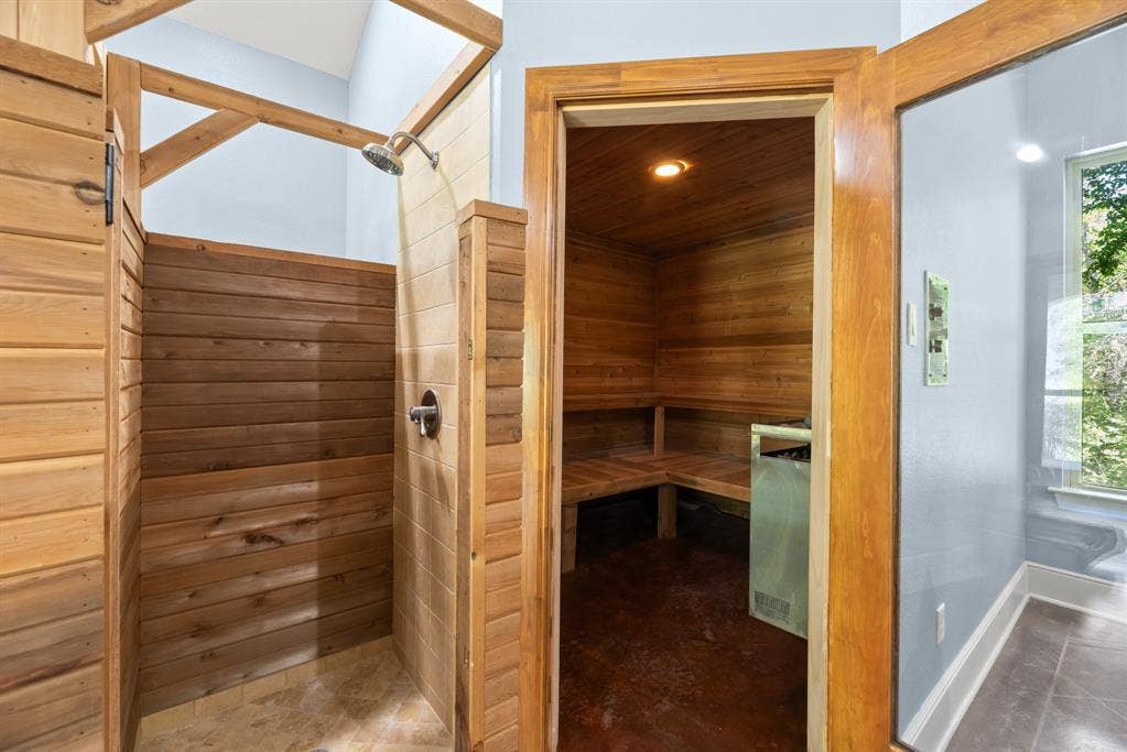 137 Bluff Creek Road, Weatherford, TX 76087 Guest House