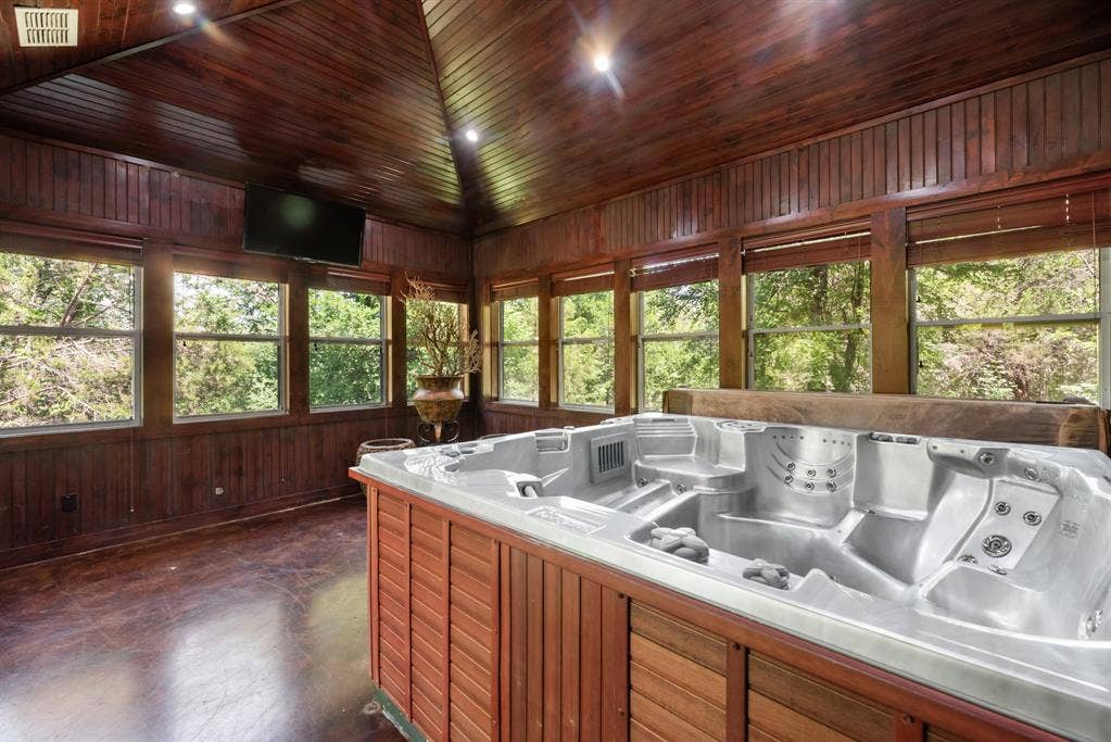 137 Bluff Creek Road, Weatherford, TX 76087 Guest House