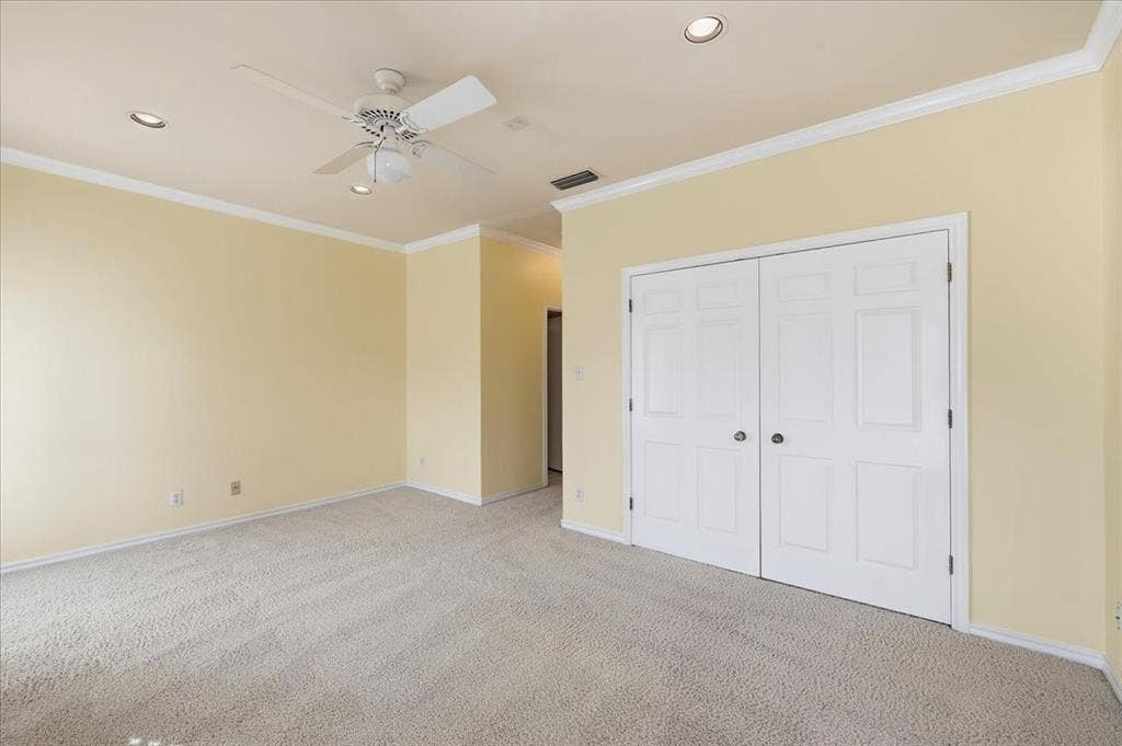 22 One Main Place, Benbrook, TX 76126 22 One Main Place, Benbrook, TX 76126