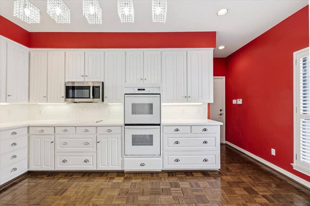 22 One Main Place, Benbrook, TX 76126 22 One Main Place, Benbrook, TX 76126