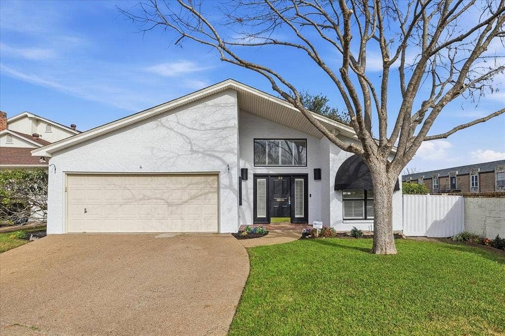 22 One Main Place, Benbrook, TX 76126 22 One Main Place, Benbrook, TX 76126