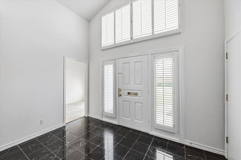 22 One Main Place, Benbrook, TX 76126 22 One Main Place, Benbrook, TX 76126