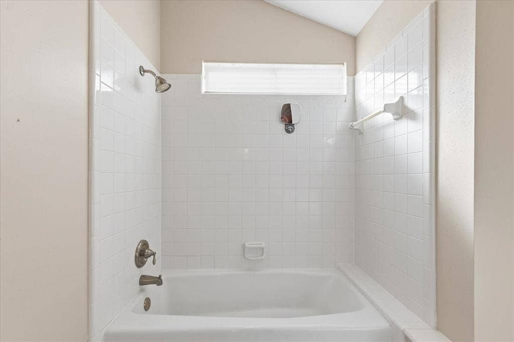 22 One Main Place, Benbrook, TX 76126 22 One Main Place, Benbrook, TX 76126