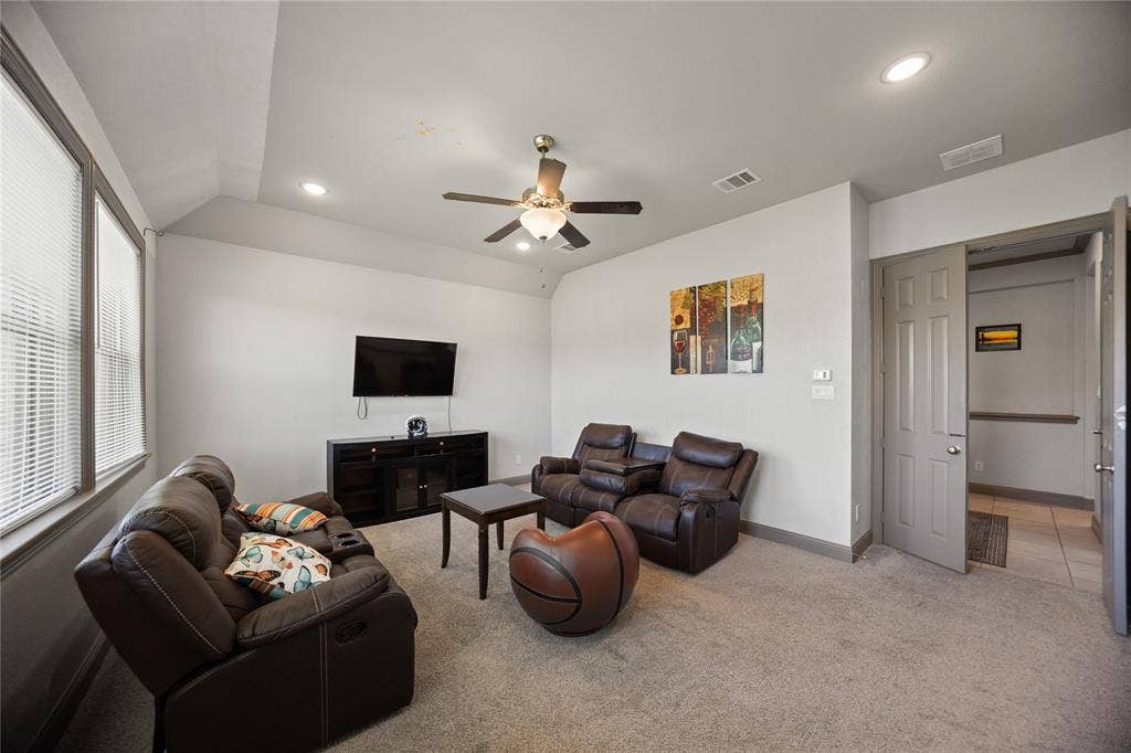 204 Townsend Drive, Haslet, TX 76052