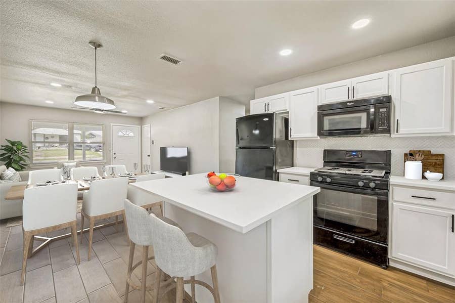 Property photo for 1913 San Antonio Street, Grand Prairie, TX