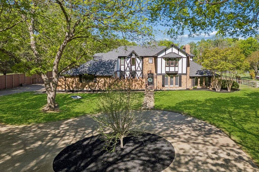 Property photo for 501 Cottonwood Place, Fairview, TX