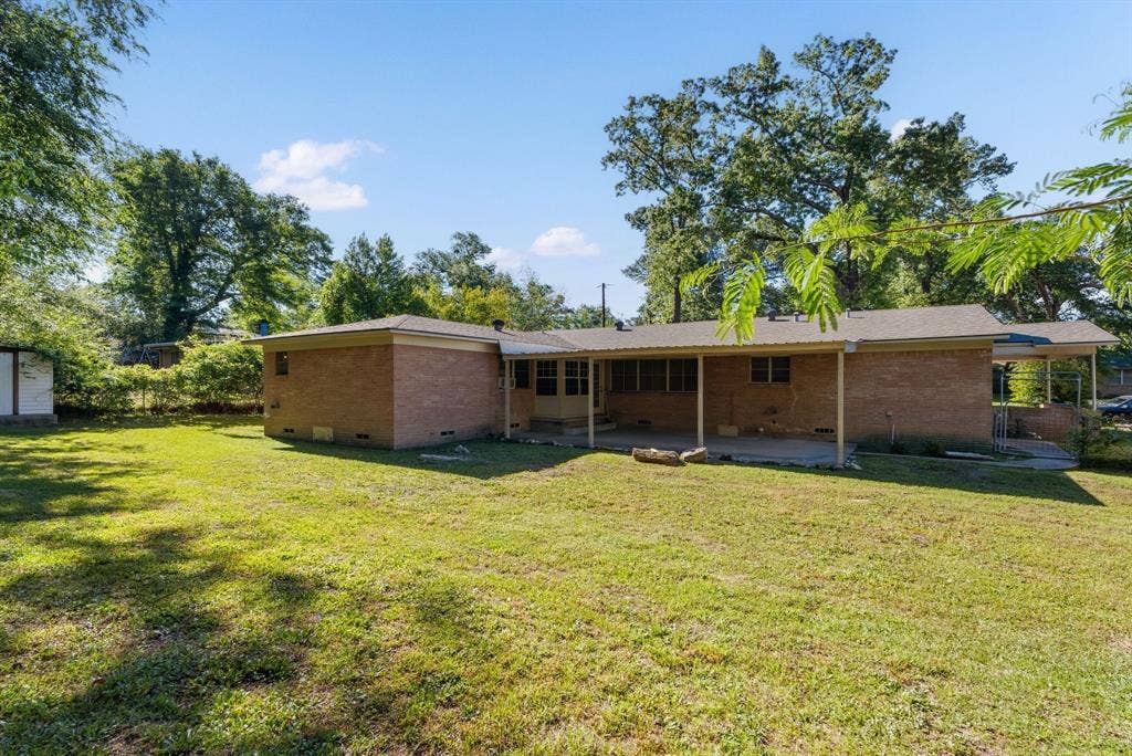 2800 Tanglewood Drive, Tyler, TX 75701 2800 Tanglewood Drive, Tyler, TX 75701