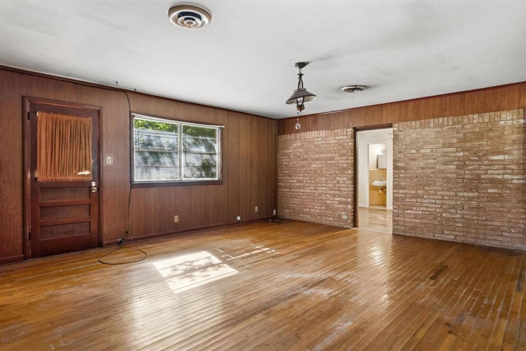 2800 Tanglewood Drive, Tyler, TX 75701 2800 Tanglewood Drive, Tyler, TX 75701
