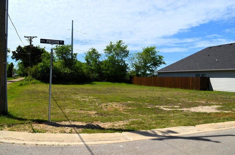 Property photo for 354 Preston Road, Mabank, TX
