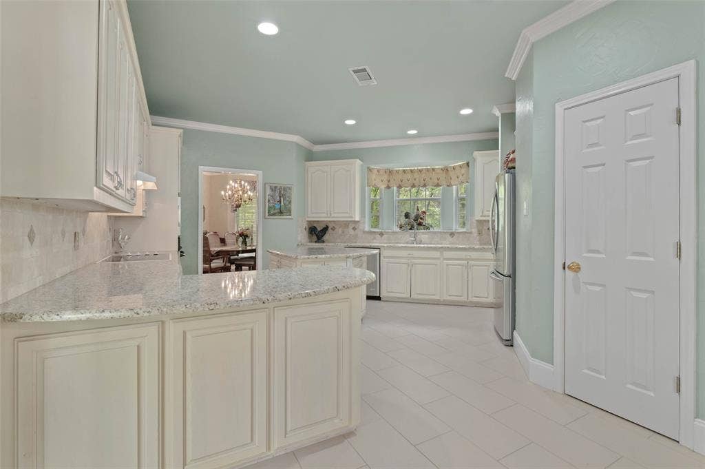 982 Stonecrest Road, Argyle, TX 76226