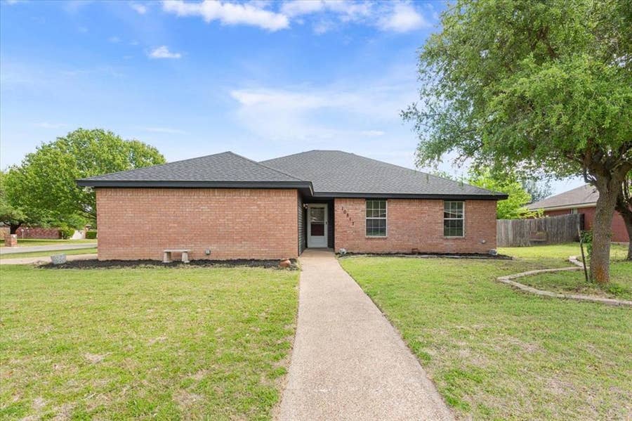Property photo for 10817 Lilry Road, Waco, TX