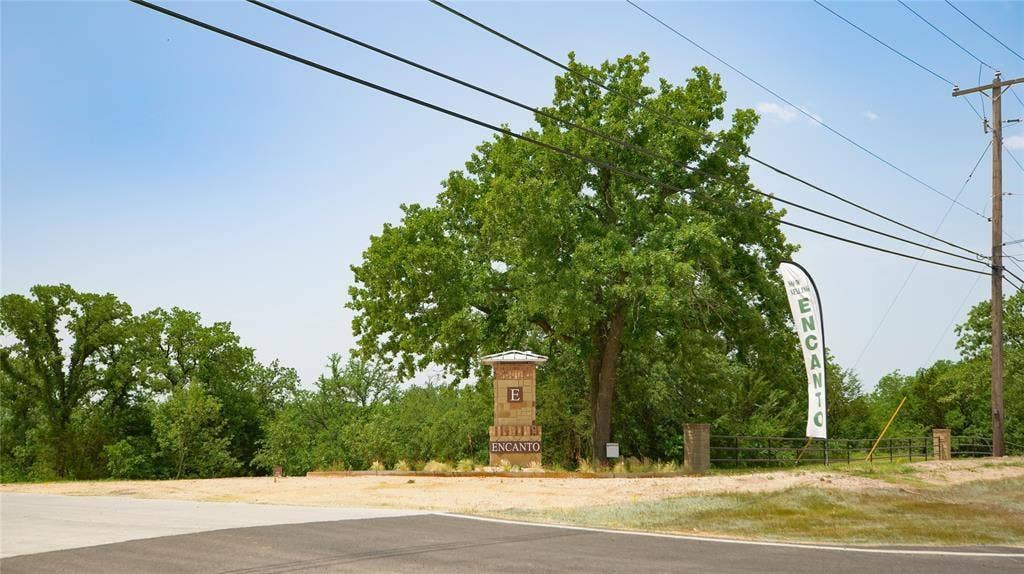 8001 Encanto Way, Azle, TX 76020 8001 Encanto Way, Azle, TX 76020
