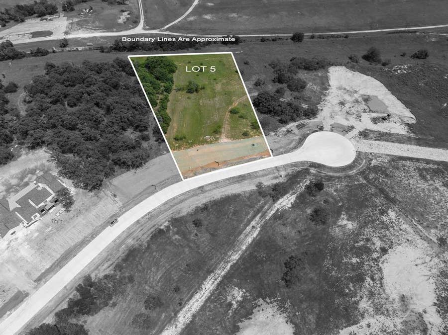 Property photo for 8025 Encanto Way, Azle, TX