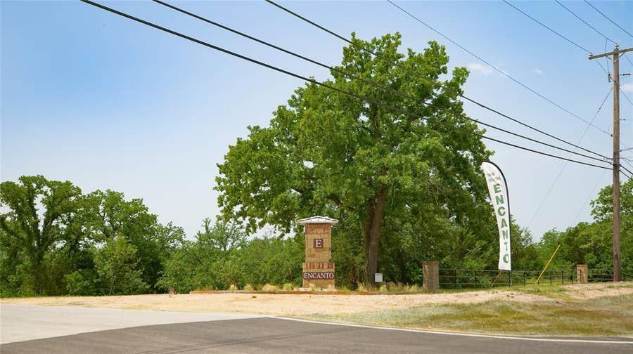 Property photo for 8066 Encanto Way, Azle, TX