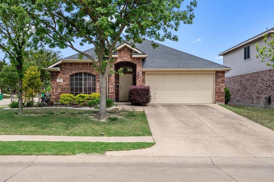 Property photo for 201 Rawhide Street, Waxahachie, TX