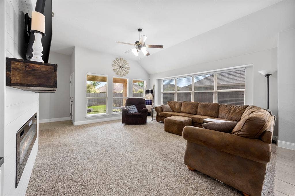 6618 Thistle Wood Drive, Midlothian, TX 76065 6618 Thistle Wood Drive, Midlothian, TX 76065