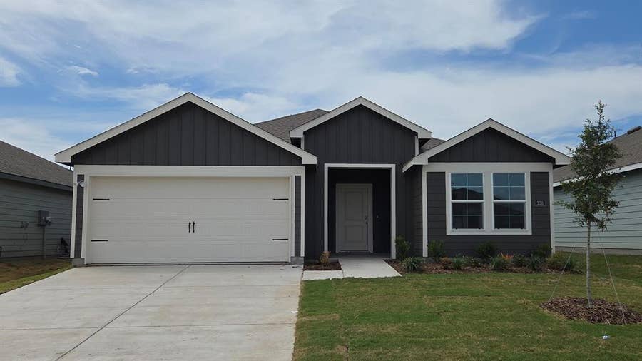 Property photo for 336 Whispering Pine Drive, Royse City, TX