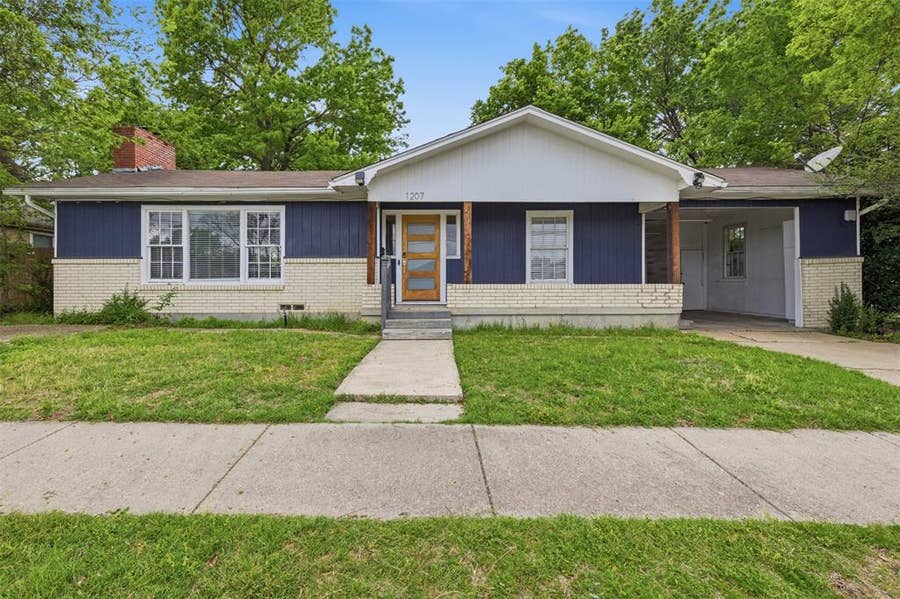 Property photo for 1207 N College Street, McKinney, TX