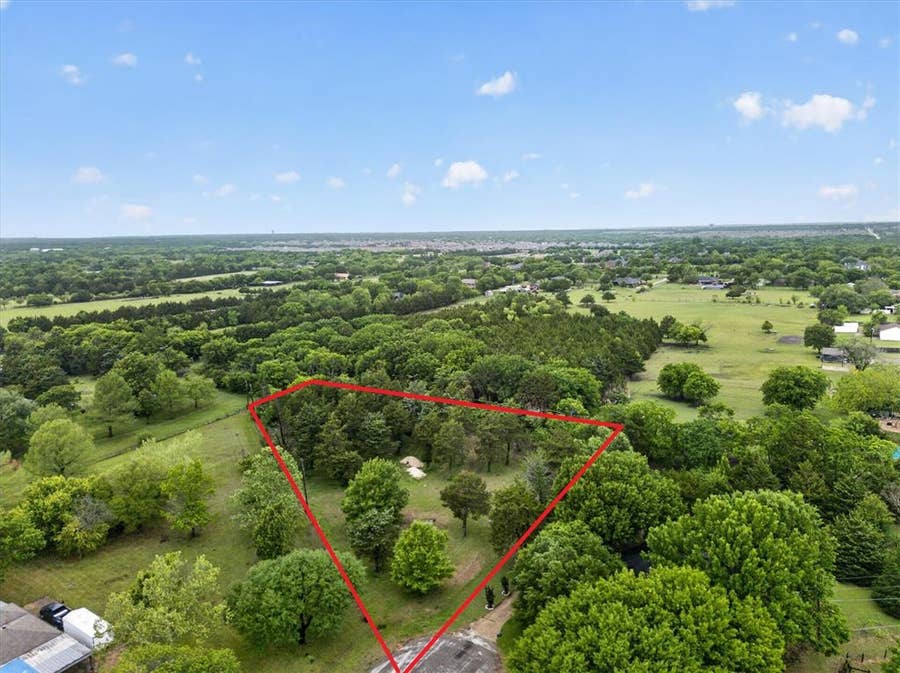 Property photo for 205 Brookwood Court, Ovilla, TX