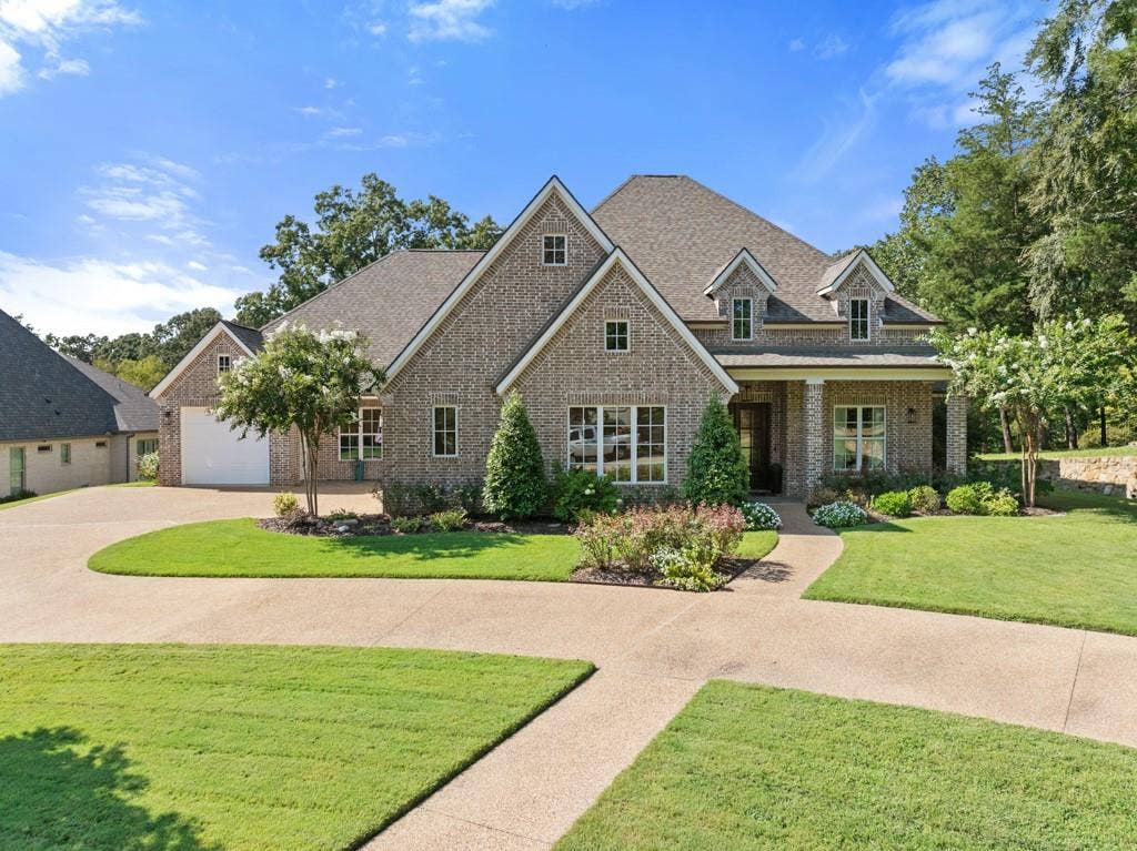 2926 Stewart Way, Tyler, TX 75709 2926 Stewart Way, Tyler, TX 75709