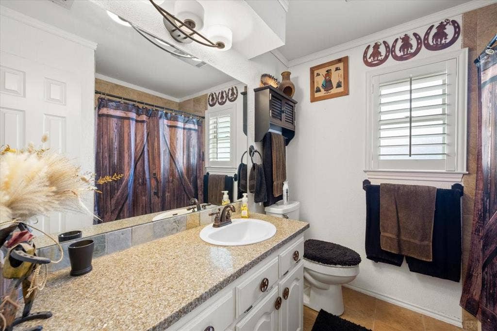 8325 Crosswind Drive, Fort Worth, TX 76179 8325 Crosswind Drive, Fort Worth, TX 76179