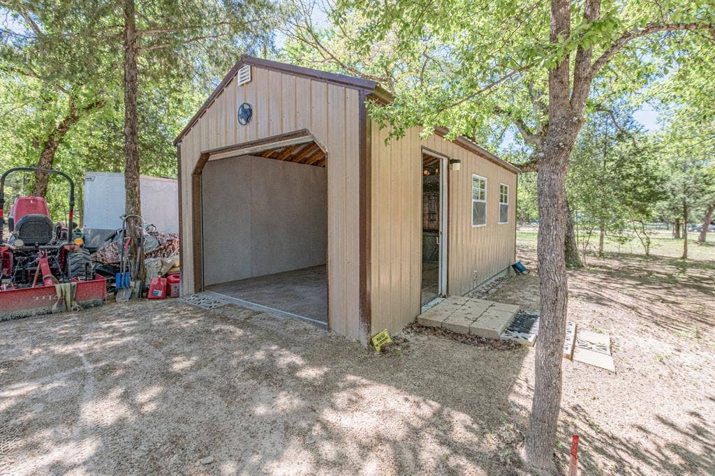 6481 County Road 4522, Athens, TX 75752