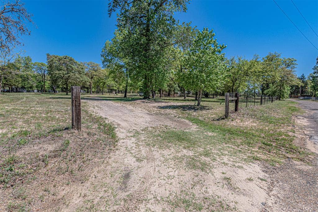 6481 County Road 4522, Athens, TX 75752