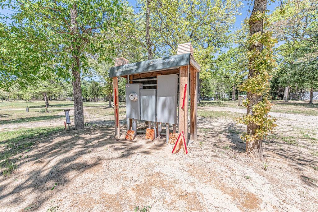 6481 County Road 4522, Athens, TX 75752