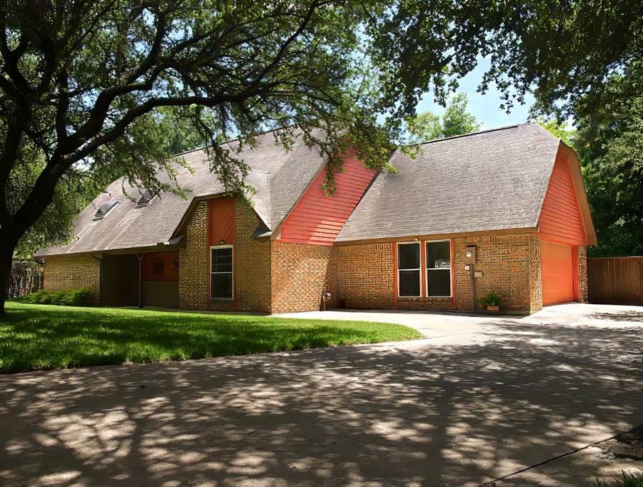 Property photo for 127 Nicklaus Nook, Lancaster, TX