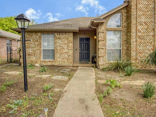 Property photo for 10330 Castle Drive, Frisco, TX