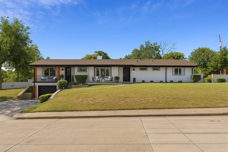 Property photo for 1603 Bonnie View Road, Dallas, TX