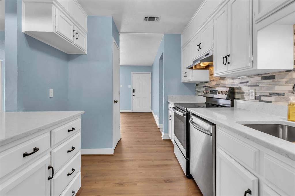 212 Mountain View Drive, Azle, TX 76020 212 Mountain View Drive, Azle, TX 76020