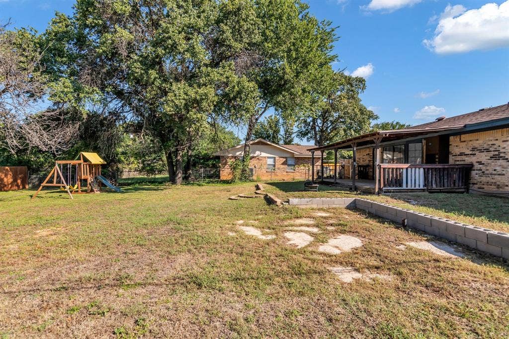 212 Mountain View Drive, Azle, TX 76020 212 Mountain View Drive, Azle, TX 76020
