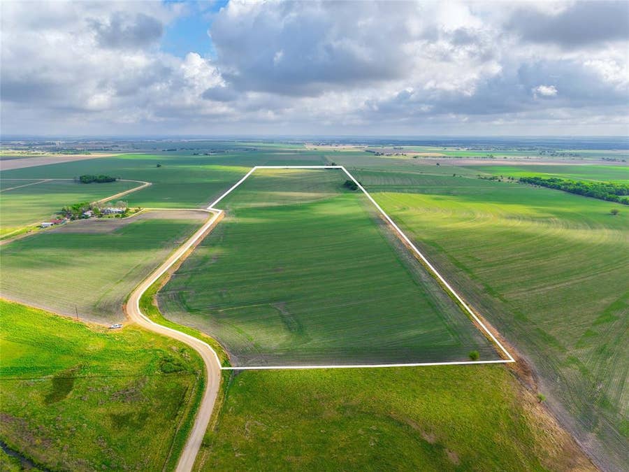 Property photo for UNK CATHEY CREEK Road, Holland, TX