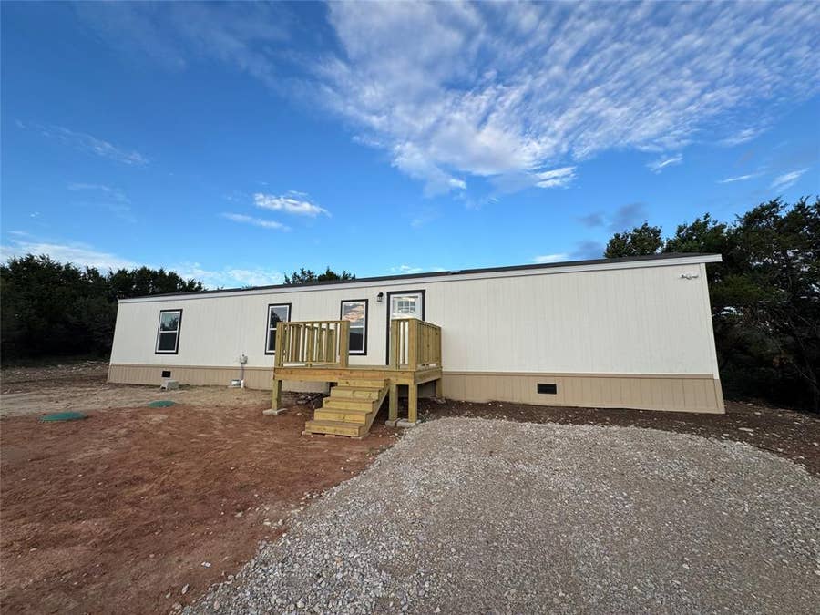 Property photo for 2225 WOODVIEW Trail, Granbury, TX