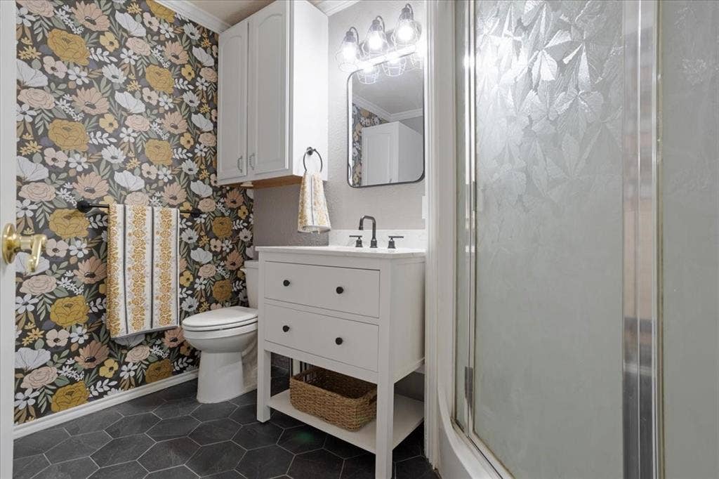 6130 Peninsula Circle, Athens, TX 75752 6130 Peninsula Circle, Athens, TX 75752