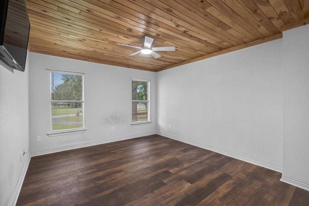 6130 Peninsula Circle, Athens, TX 75752 6130 Peninsula Circle, Athens, TX 75752